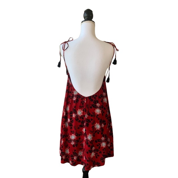 EXPRESS RED FLORAL TASSEL HALTER MINI DRESS BOHO GYPSY FLORAL DRESSS - Picture 4 of 16